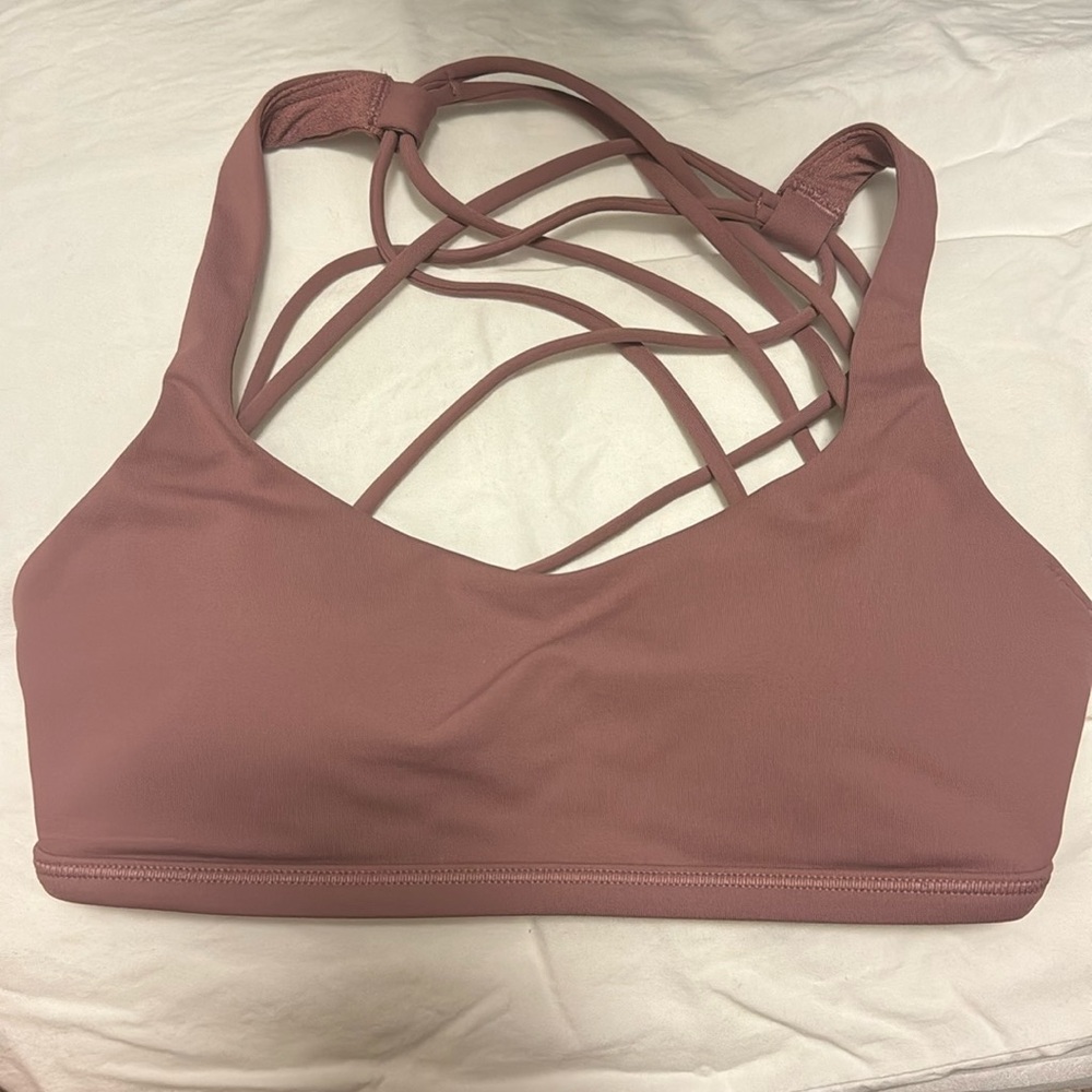 Lululemon Free to be wild bra